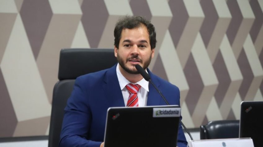 Túlio Gadêlha negocia com PSD para integrar chapa de Raquel Lyra