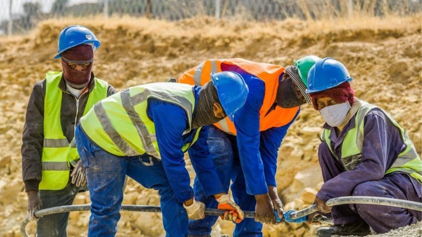 Jornada de 40 horas pode custar R$ 158 bi às empresas