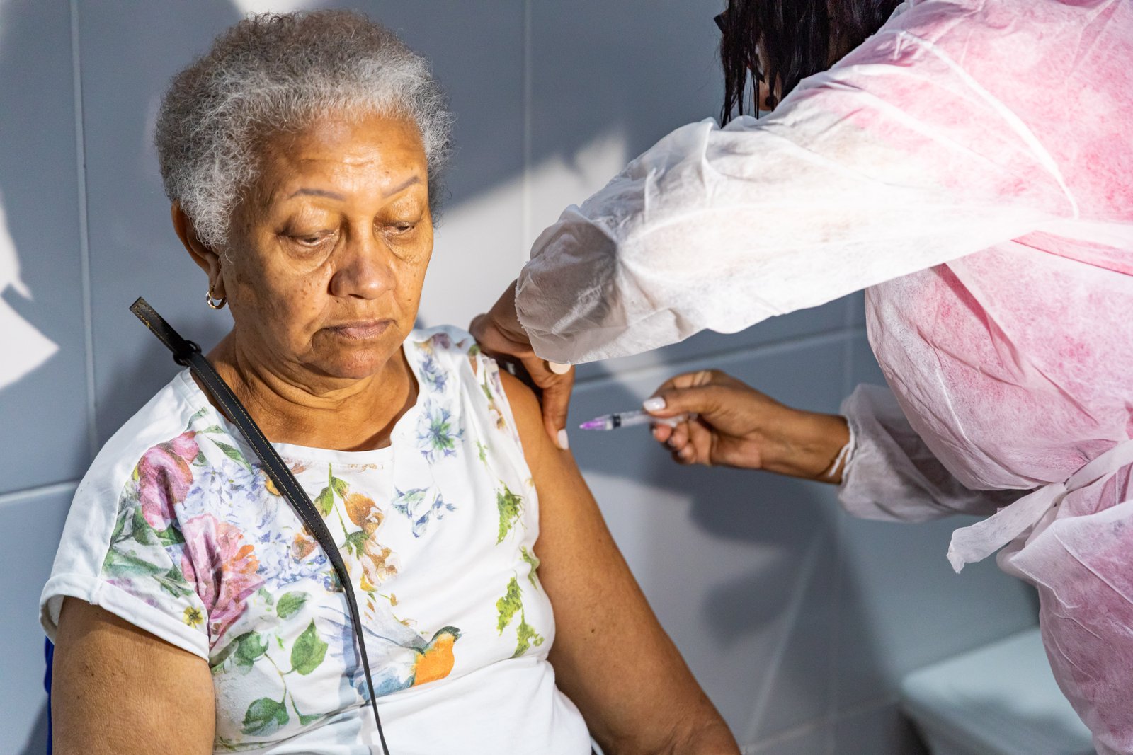 Vacina contra influenza segue disponível durante todo o ano nas unidades de saúde de Cuiabá