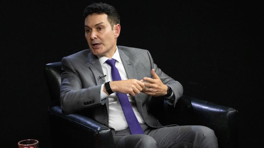 Jader Filho deixa Cidades na 4ª e encaminha número 2 como sucessor