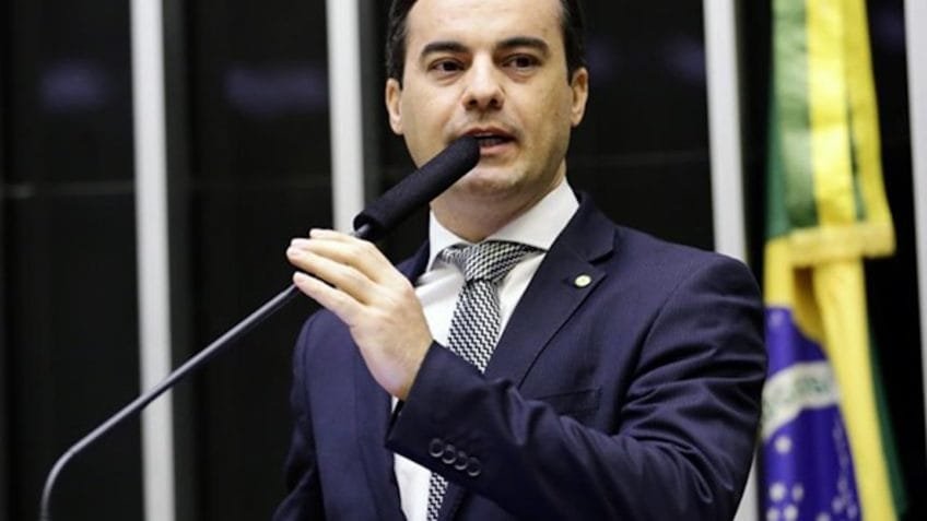 Capitão Wagner fica à frente em disputa pelo Senado no CE