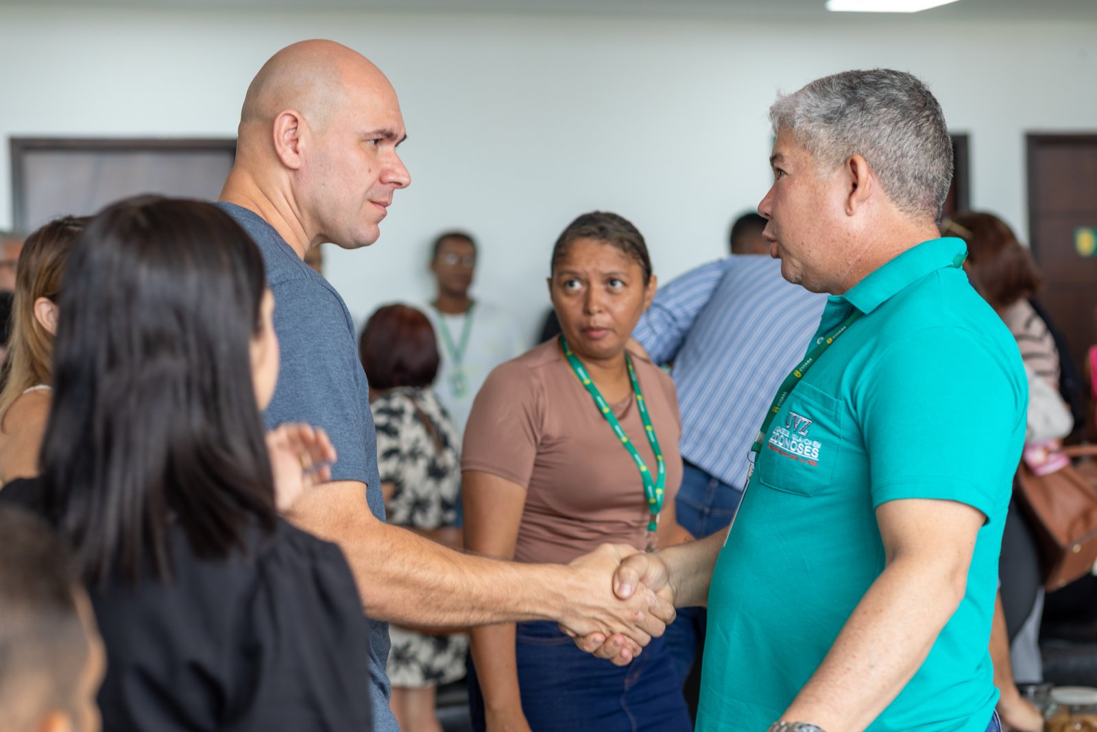 Prefeito garante folha complementar para repor insalubridade após decisão judicial