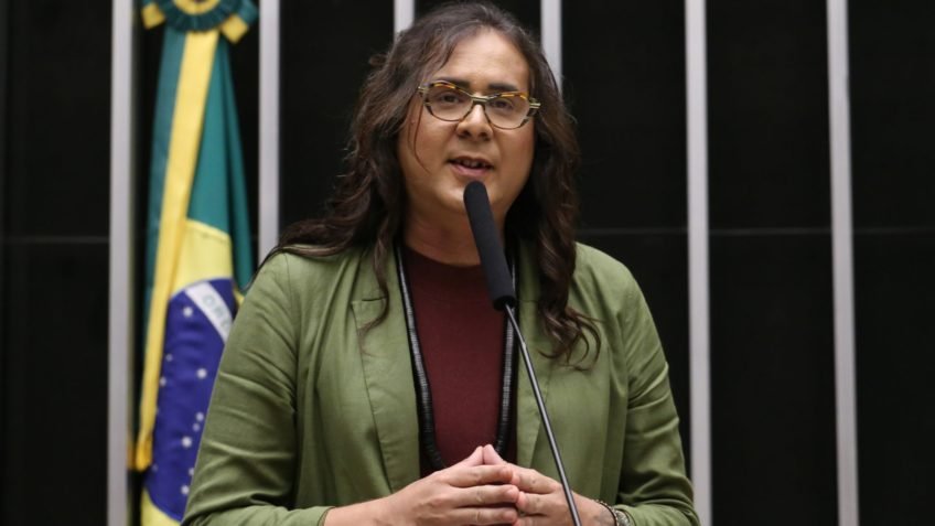 Duda Salabert deixa o PDT e anuncia filiação ao Psol