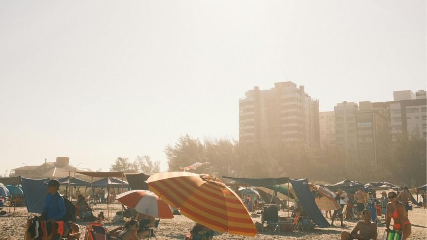 Abril terá 2 feriados e chance de folga prolongada