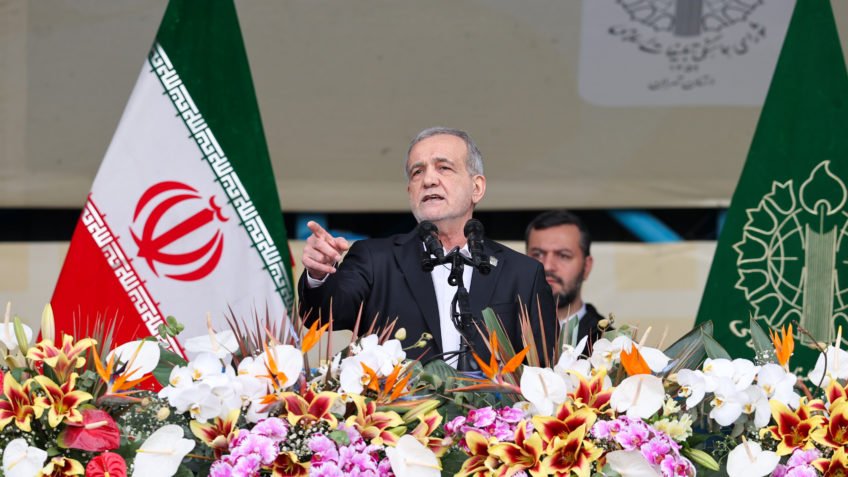 Irã critica Trump, mas diz não ter inimizade com cidadãos dos EUA