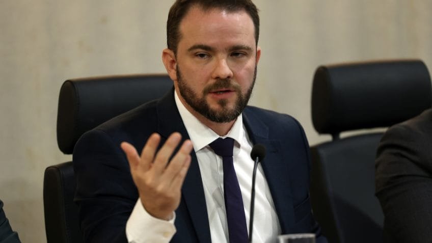 Programa contra inadimplência sai em 10 dias, diz Durigan