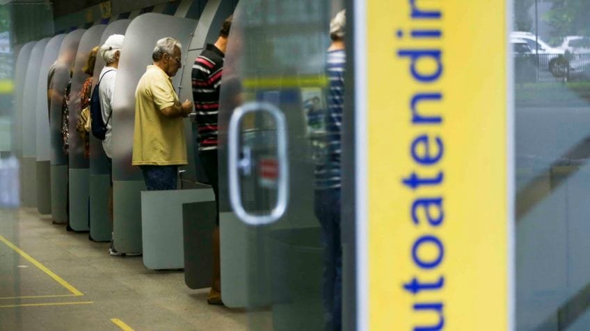 Saiba como será o funcionamento dos bancos na Sexta da Paixão