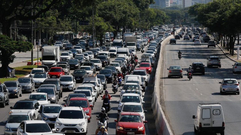 Saiba como fica o rodízio de carros em SP no feriadão de Páscoa