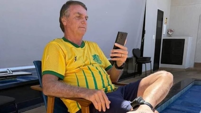 PM relata ao STF troca do carregador da tornozeleira de Bolsonaro