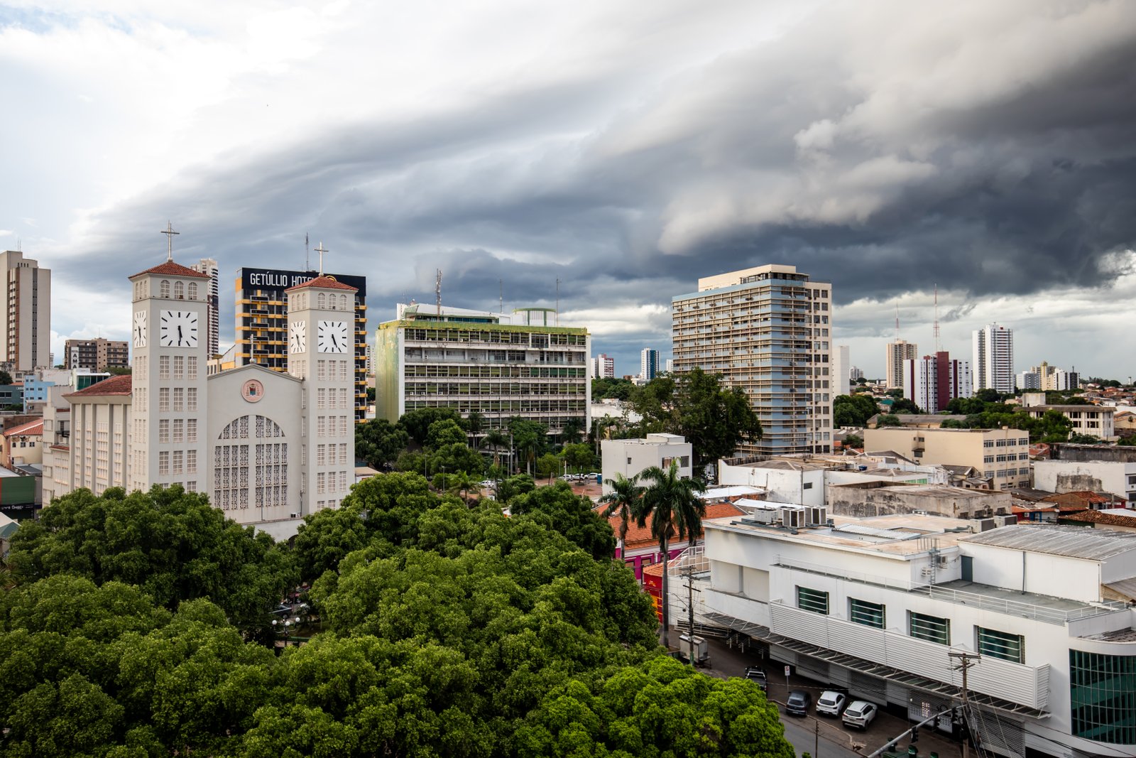 Refis é reaberto em Cuiabá e garante até 95% de desconto em dívidas