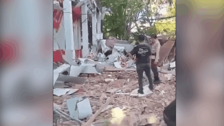 Terremoto de 7,8 atinge Indonésia e mata idosa de 70 anos