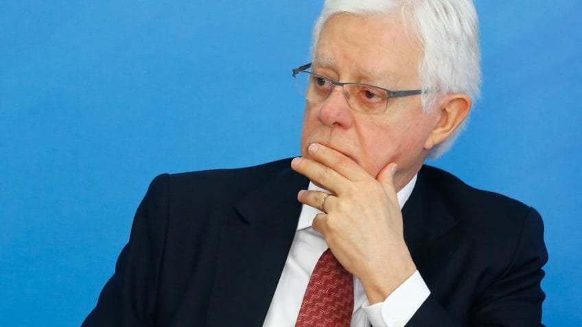 Moreira Franco lança livro sobre bastidores da política brasileira