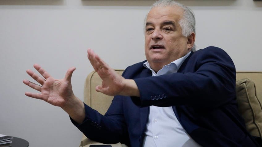 Márcio França deixa ministério para disputar eleição