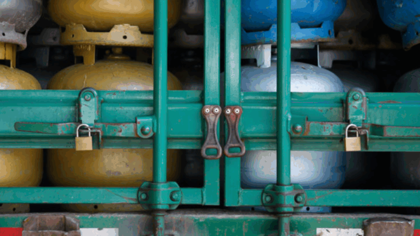 Após crítica de Lula, Petrobras estuda cancelar leilão de gás de cozinha