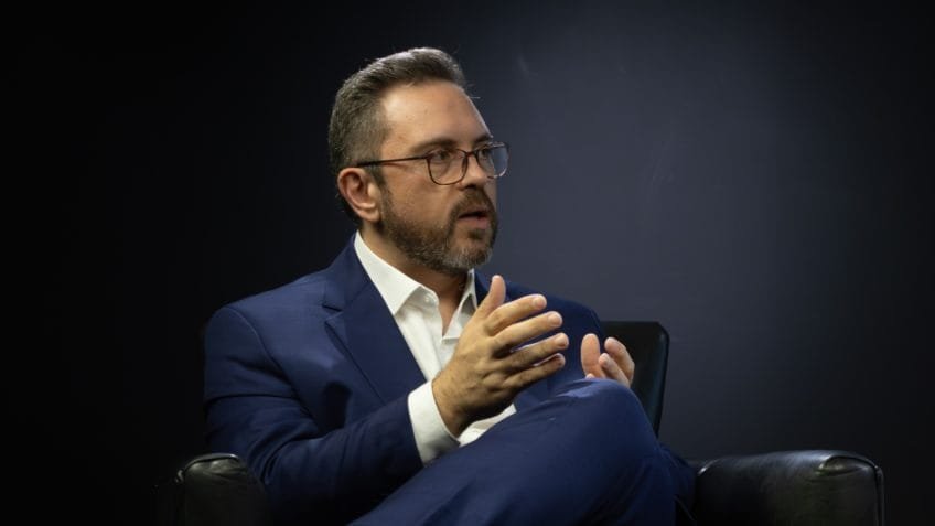 Regulamentar motoristas por app traz “estabilidade", diz diretor da 99