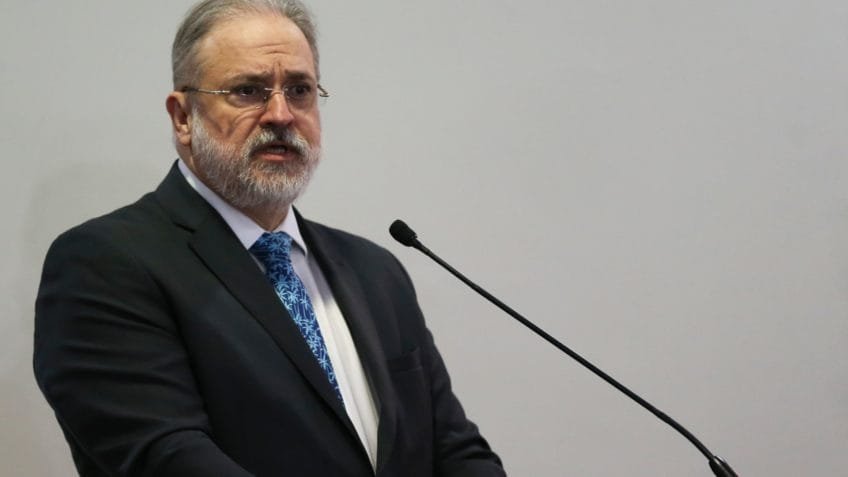 Augusto Aras lança relato sobre como o MP atuou na pandemia