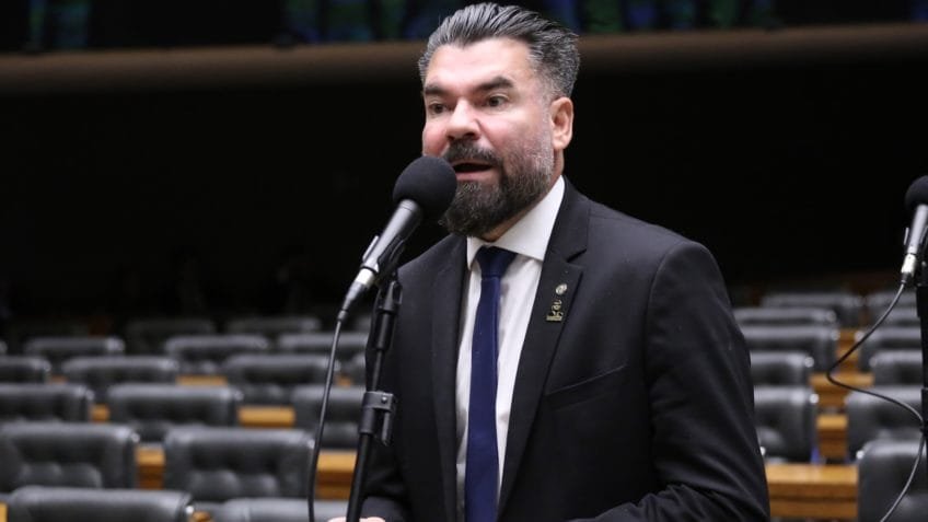 Congresso analisa porte de arma para fiscais do Procon