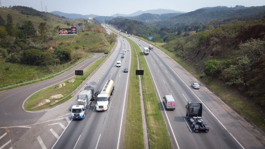 Em 1 ano, Ecovias investe R$ 224 milhões em 74 km de rodovias