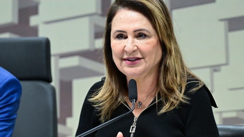 Crítica de Lula e vinho na cara de Serra: saiba quem é Kátia Abreu