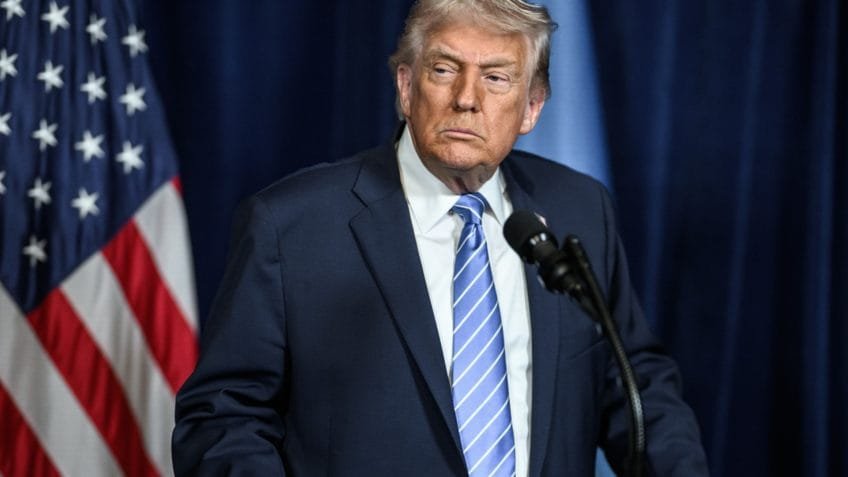 Trump cobra Suprema Corte sobre cidadania por nascimento