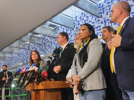 PL sai fortalecido da janela partidária e assume liderança na Câmara