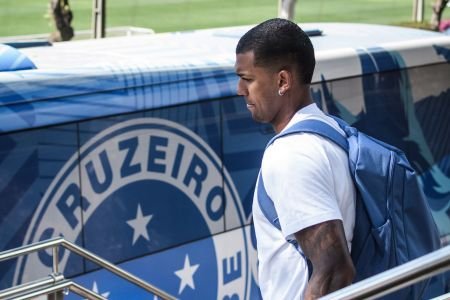 Volante cortado pelo Cruzeiro custou mais de R$ 40 milhões e fez só um jogo em 2026