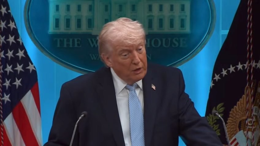 Trump diz que iranianos aceitam bombardeios em troca de “liberdade”