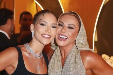 Mãe de Zé Felipe posta foto com Virginia e parabeniza ex-nora