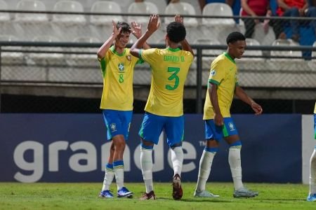 Joia do Cruzeiro marca, e Seleção Brasileira Sub-17 goleia Bolívia no Sul-Americano