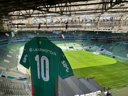 Palmeiras encaminha dois novos patrocinadores e define planos para uniforme
