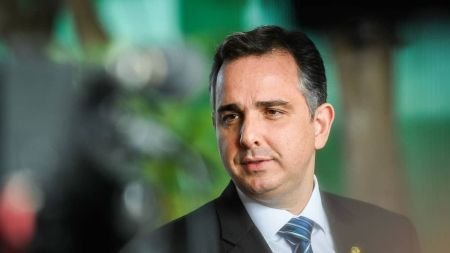 Pacheco critica obras paradas em hospitais de MG: 'ineficiência e desperdício'