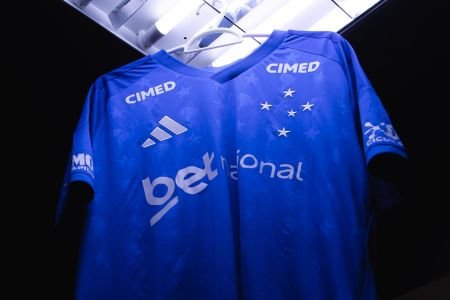 Ídolo do Cruzeiro entra no clima da Libertadores e relembra goleada em estreia