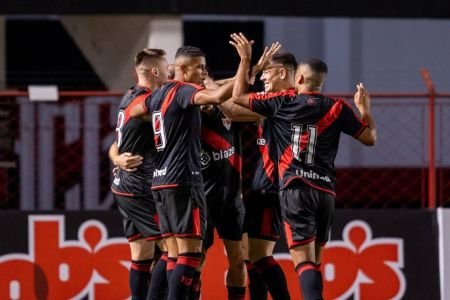 Atlético-GO vence Cuiabá e se aproxima da liderança do Grupo na Copa Verde