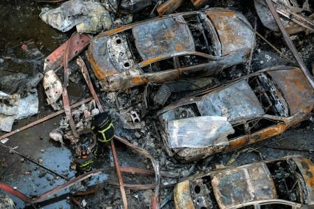 Irã volta a fechar Ormuz e diz que cessar-fogo foi violado