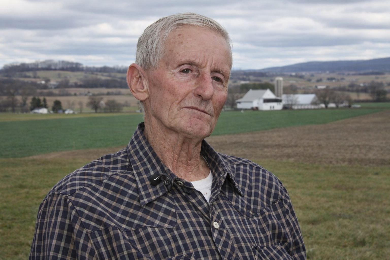 Fazendeiro de 86 anos recusa US$ 15 milhões de centro de dados de IA para proteger 105 hectares de terra agrícola