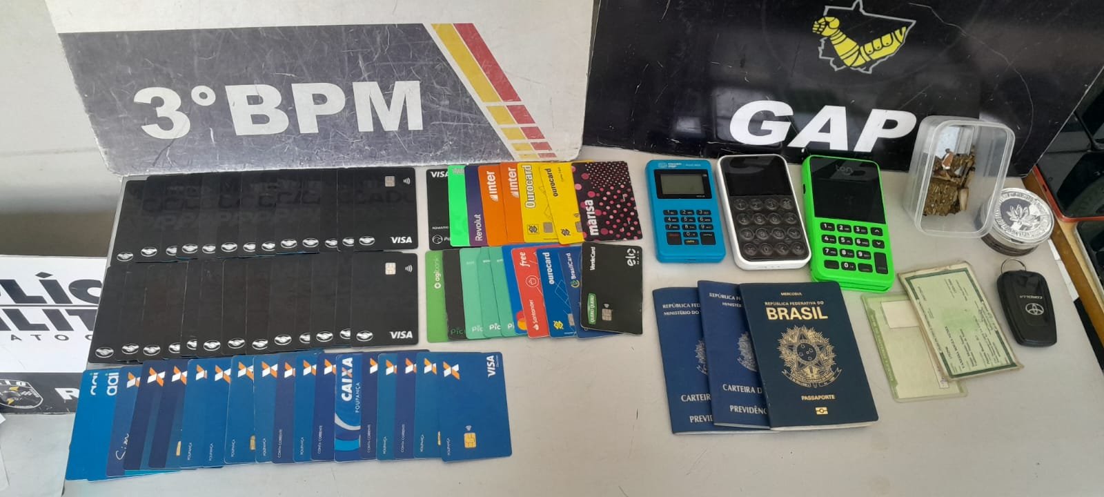 Polícia Militar prende cinco pessoas por estelionato em Cuiabá