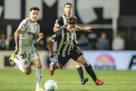 Derrota para o Santos aumenta tabu de quase 90 jogos do Atlético no Brasileiro