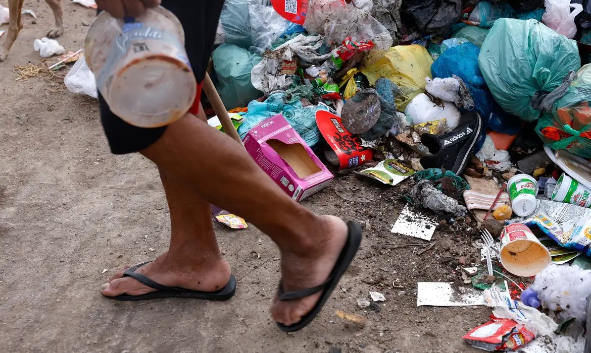 Saneamento básico na Maré requer ações integradas, defende ONG