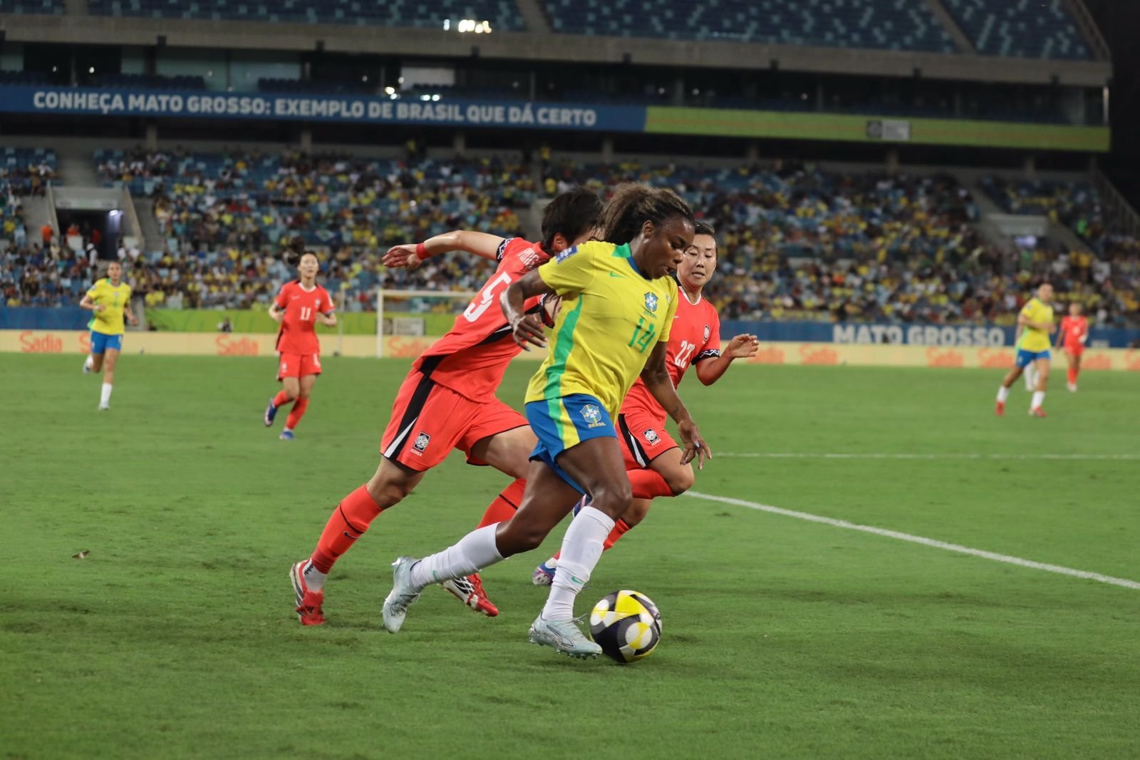 “Jogos da seleção feminina em Cuiabá incentivam e impulsionam o esporte no Estado", afirma torcedor na Arena Pantanal