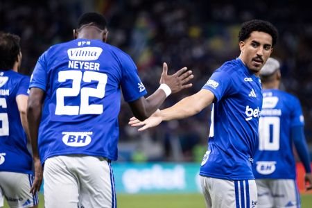 Cruzeiro mostra nova versão em vitória contra RB Bragantino e atinge feito inédito no ano