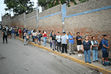 Peru prorroga eleição após problemas técnicos; veja apuração dos votos