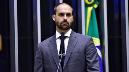 Eduardo Bolsonaro falta a interrogatório no STF em processo sobre coação