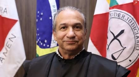 Mesmo afastado, Magid Láuar recebeu mais de R$ 120 mil em março no TJMG