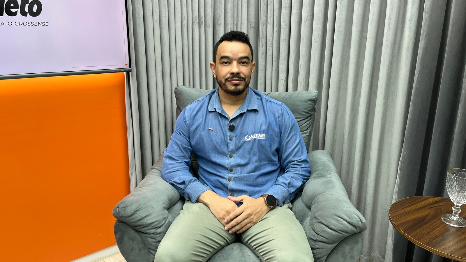 Internet, inovação e tecnologia: Alex Cruz participa do ResumoCast e esclarece dúvidas sobre conectividade