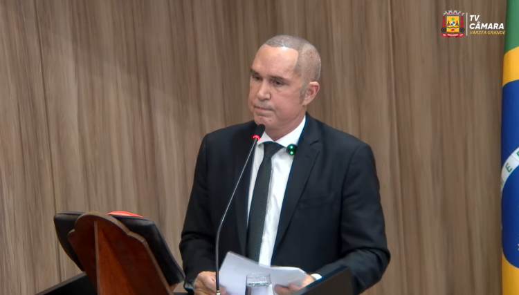 Tião da Zaeli deixa vice-prefeitura de Várzea Grande e expõe crise na gestão